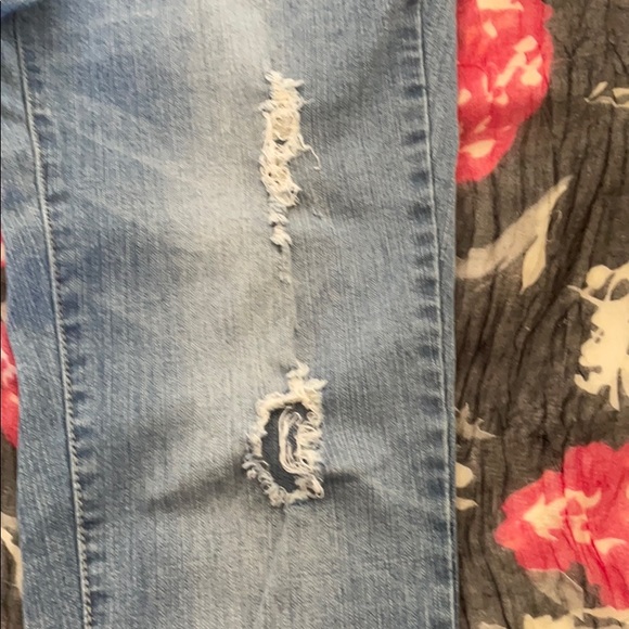Worn style jeans - Picture 4 of 13